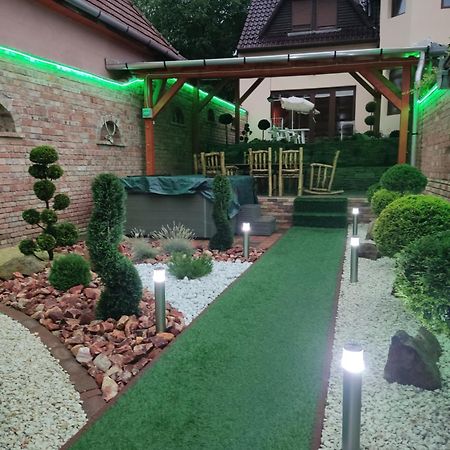 Buebaj Vendeghaz Otel Eğri Dış mekan fotoğraf