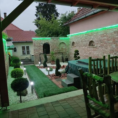 Buebaj Vendeghaz Otel Eğri Dış mekan fotoğraf