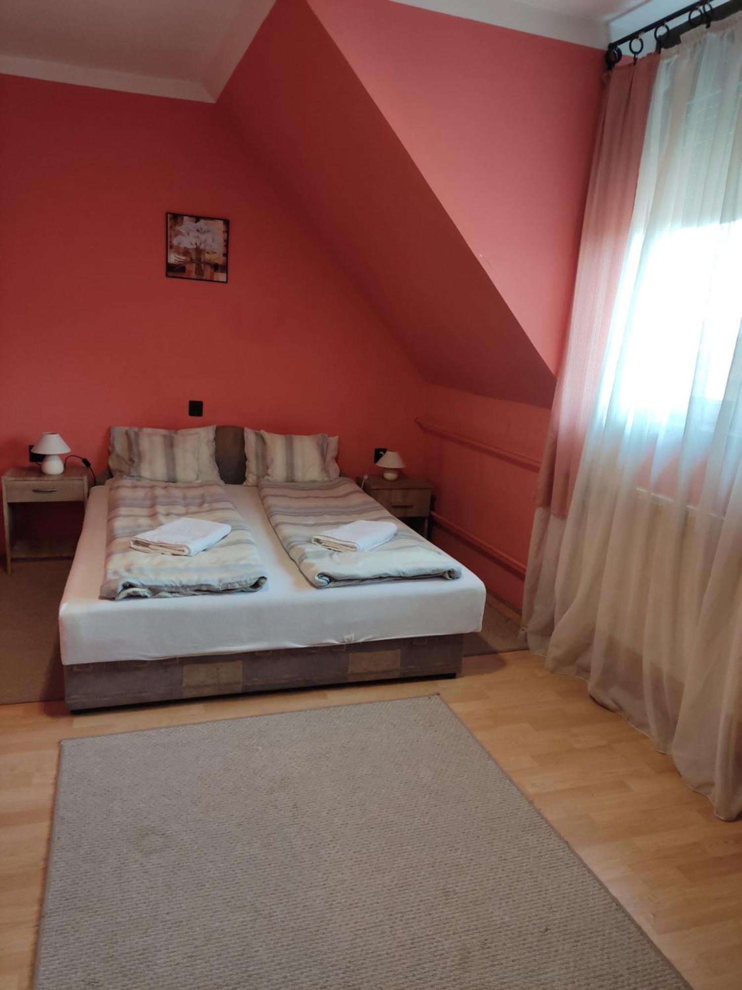 Buebaj Vendeghaz Otel Eğri Oda fotoğraf