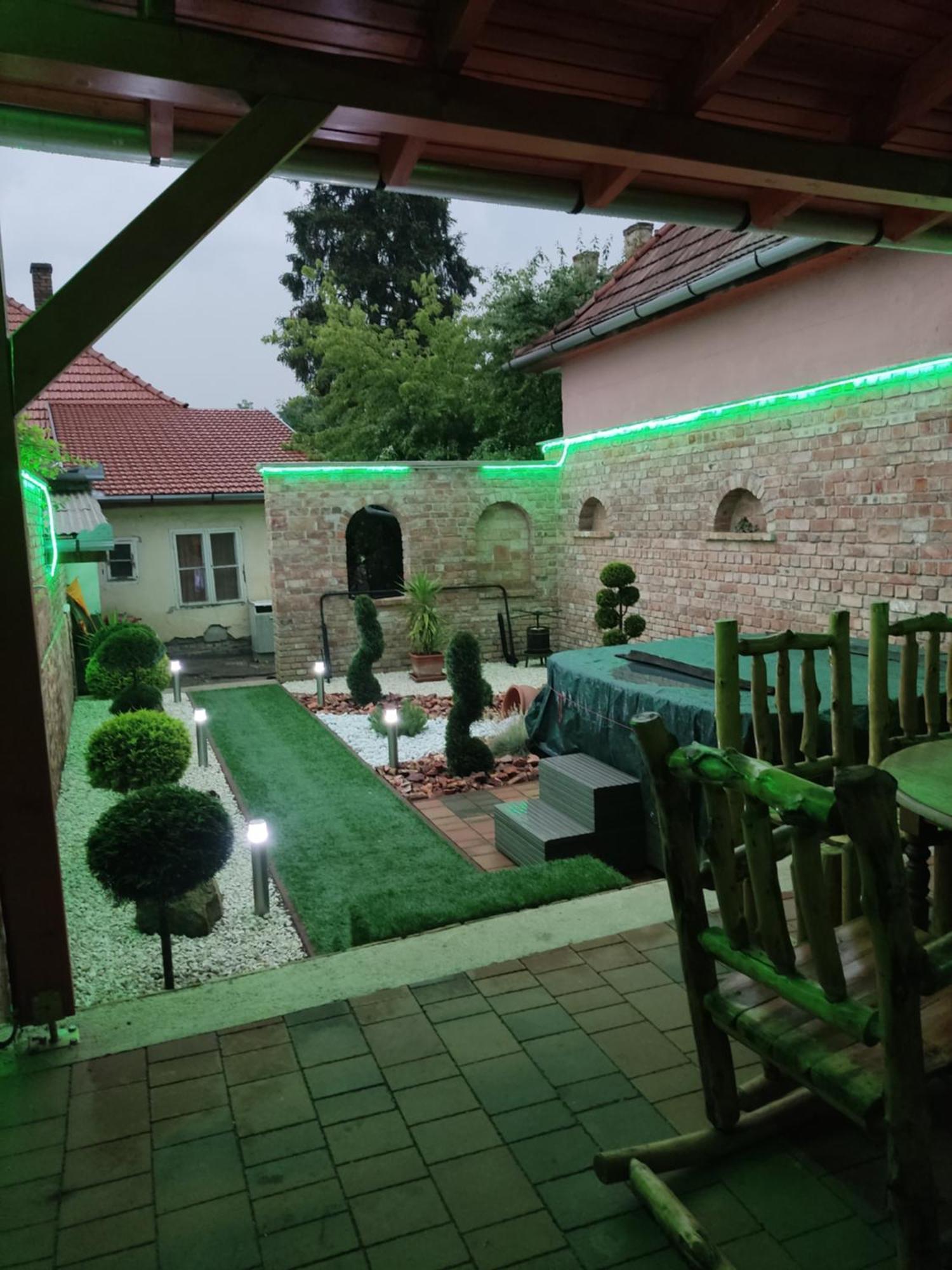 Buebaj Vendeghaz Otel Eğri Dış mekan fotoğraf