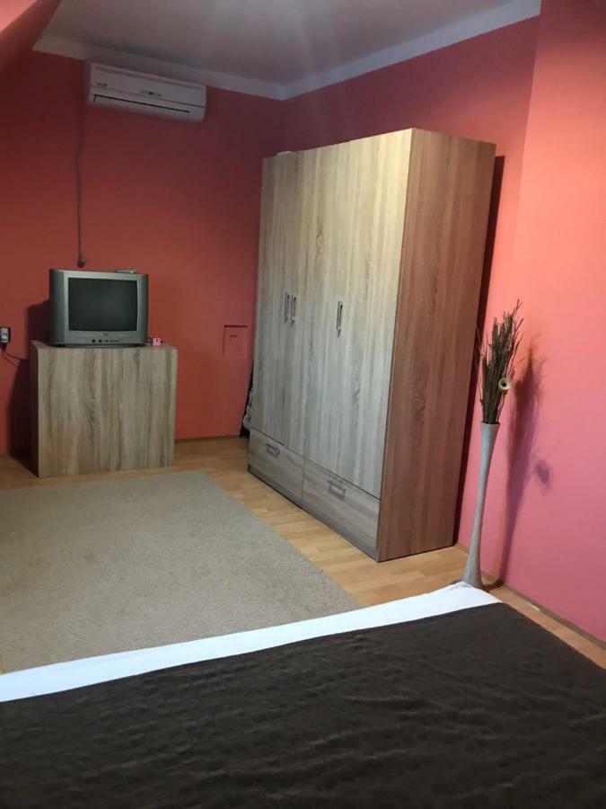 Buebaj Vendeghaz Otel Eğri Dış mekan fotoğraf