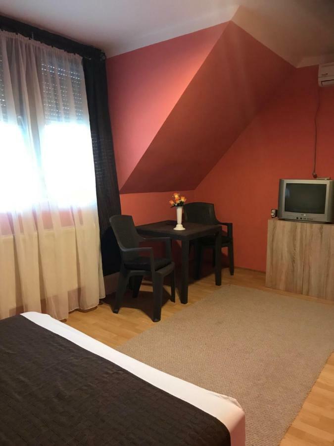 Buebaj Vendeghaz Otel Eğri Dış mekan fotoğraf